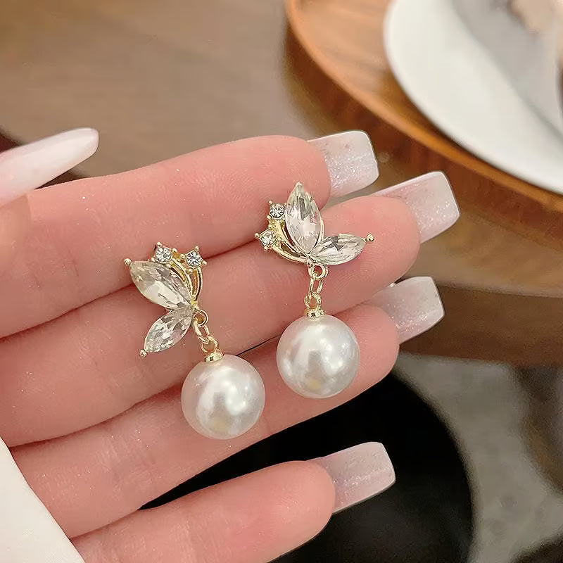 Floral Pearl Drop Earrings - Petals & Ore