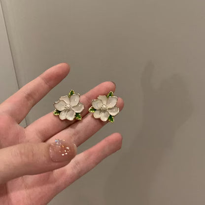 Floral Pearl Stud Earrings for Women Elegant Daily Wear Small Earrings - Petals & Ore