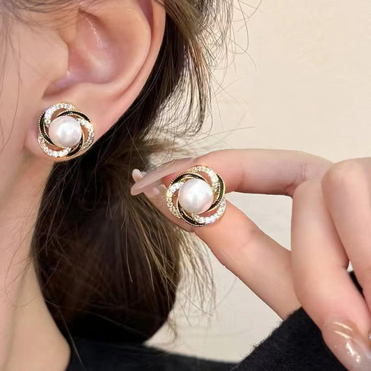 Pearl Twist Crystal Stud Earrings - Petals & Ore