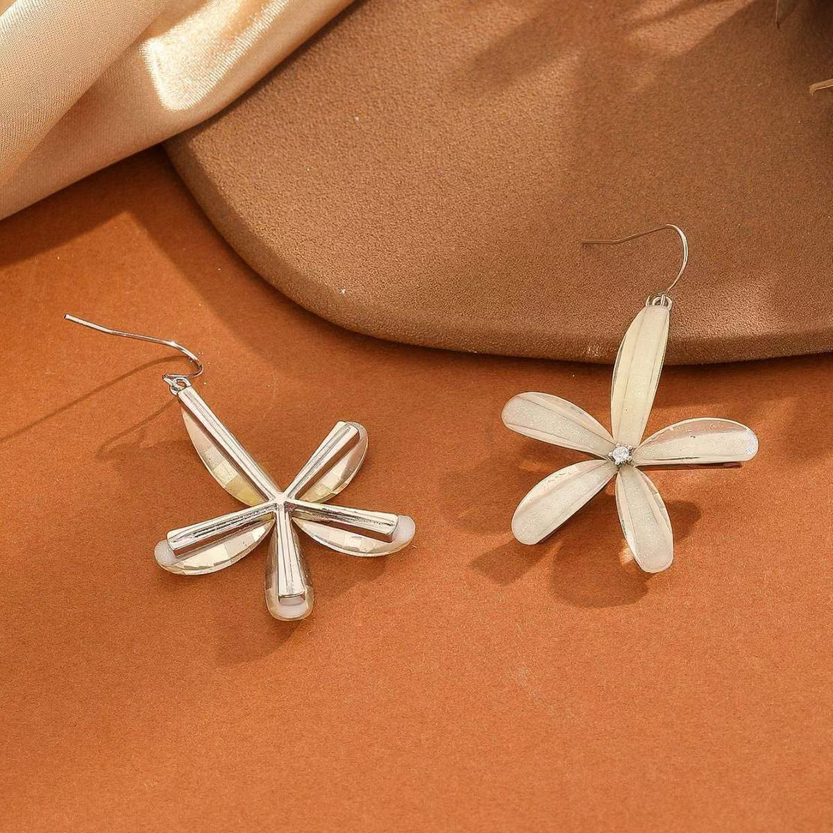 White Flower Dangle Earrings for Women Lightweight Floral Drop Earrings Trendy Daily Wear - Petals & Ore